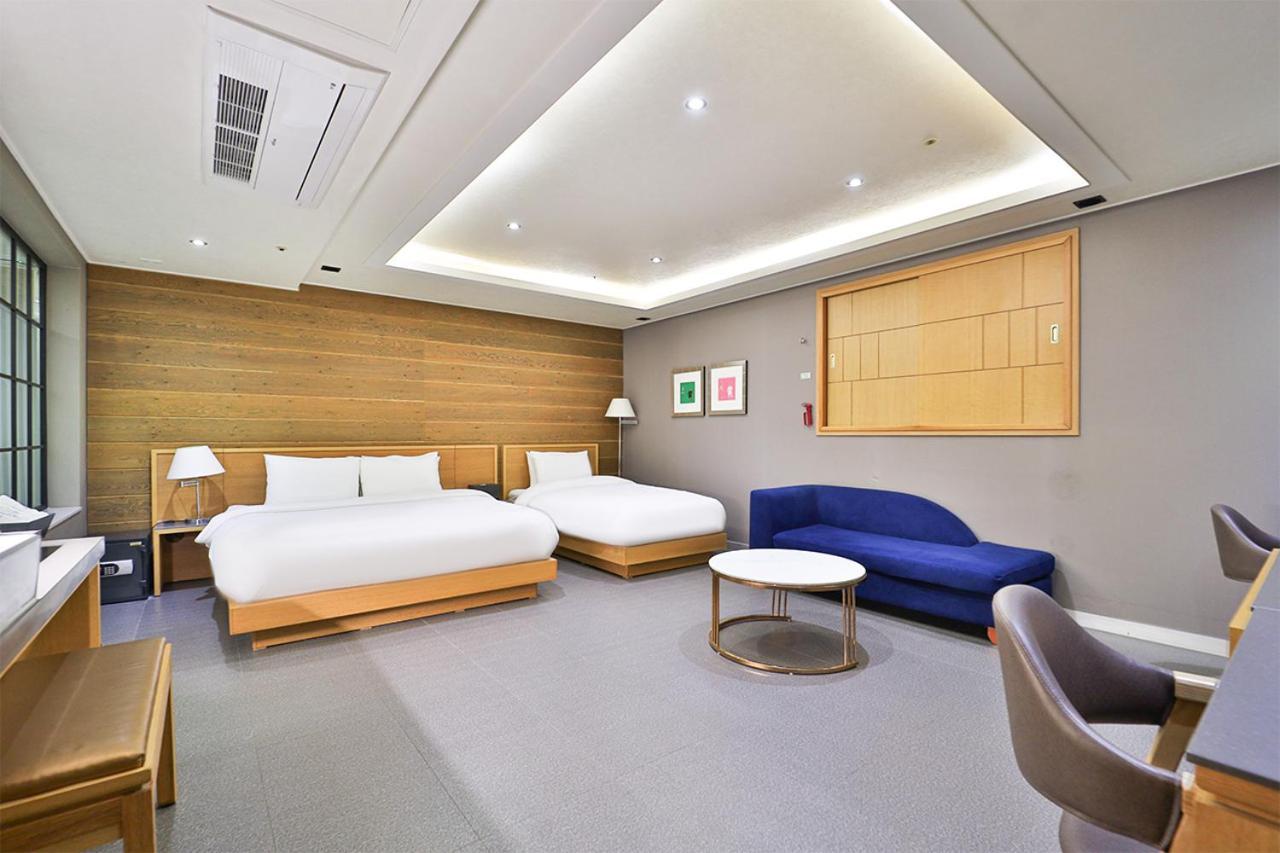 Seomyeon Ib Hotel Busan Exterior photo