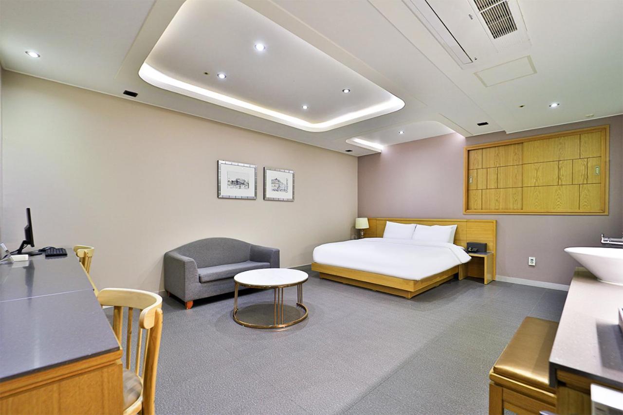 Seomyeon Ib Hotel Busan Exterior photo