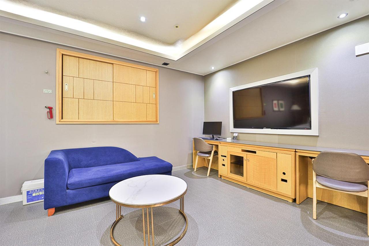 Seomyeon Ib Hotel Busan Exterior photo