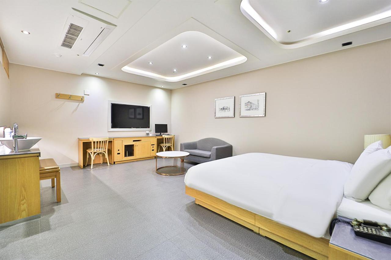 Seomyeon Ib Hotel Busan Exterior photo